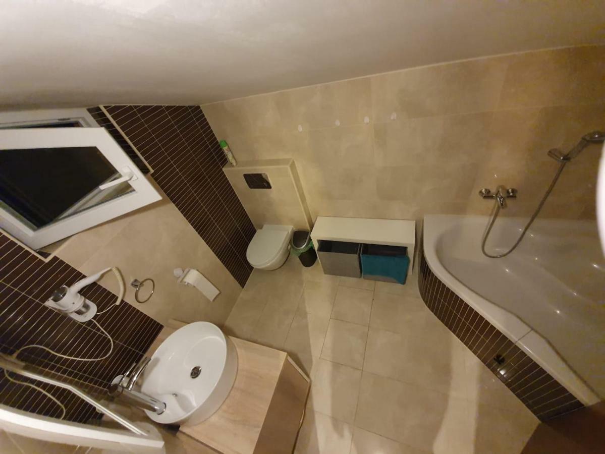 Allure Apartment Корнич Экстерьер фото